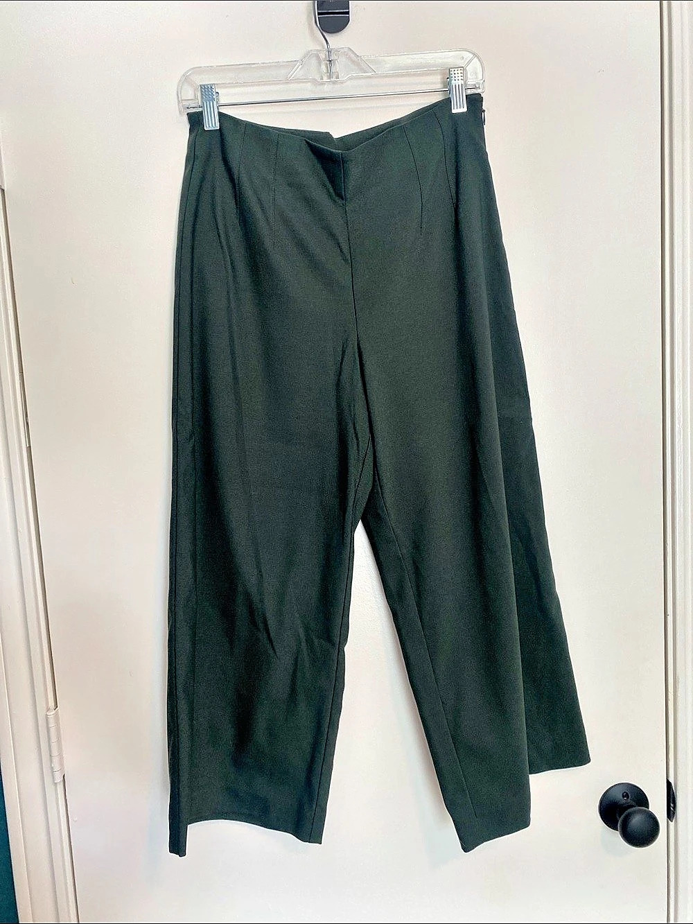 LOFT Wide Leg Crop Pants in Green Size 6 NWT